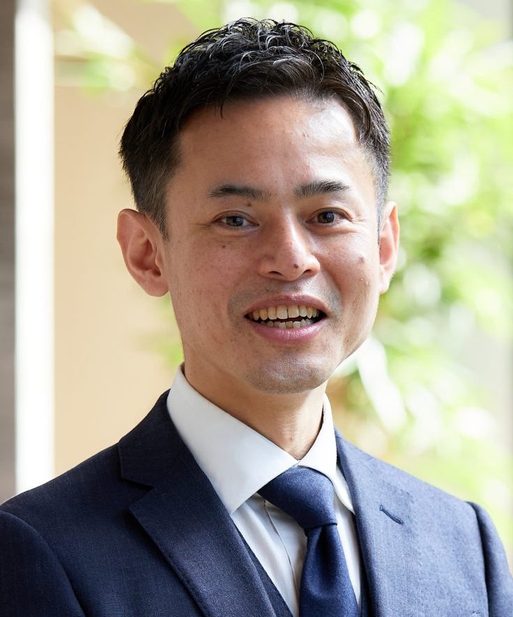 平井　俊輔 氏