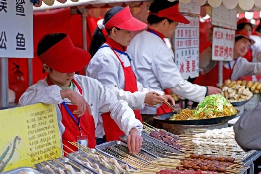 中国「露店」経済の新しいカタチ…