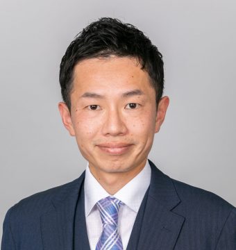 上山　章久