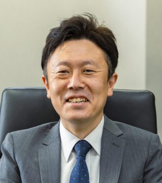 菊地　伸太郎 氏