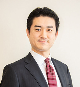山本　修平 氏
